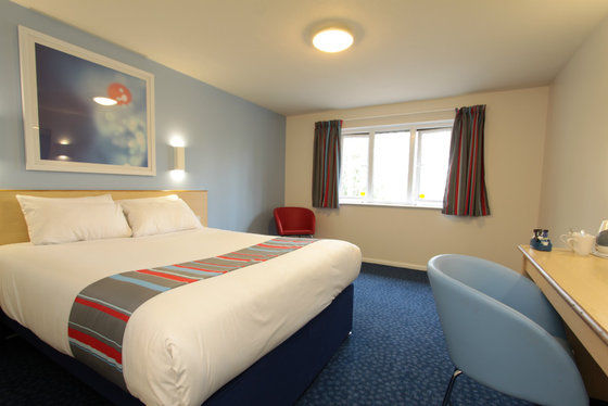 Travelodge Dundee Strathmore Avenue Room photo